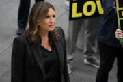 Mariska Hargitay als Captain Olivia Benson (Law & Order: SVU).