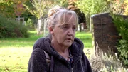 Eva besucht das Grab ihres Vaters. Dabei macht sie sich auch Gedanken &uuml;ber ihre eigene Ruhest&auml;tte.