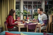 Mayim Bialik (Amy Farrah Fowler), Jim Parsons (Sheldon Cooper).