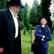 Mario Adorf (Jochen Epstein), Annie Giradot (Hannah Liebermann).