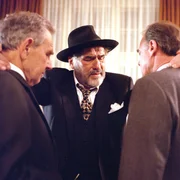 "Epsteins Nacht", Weihnachten 1985: Die drei j&uuml;dischen Freunde Jochen Epstein, Adam Rose und sein Bruder Karl beschlie&szlig;en, zum ersten Mal seit dem Krieg, gemeinsam das Weihnachtsfest zu feiern. In einer Spandauer Kirche, bei der Christmesse, erleben sie eine entsetzliche &Uuml;berraschung. Von der Kanzel predigt Pfarrer Groll. Epstein erkennt in ihm seinen Peiniger, den KZ-Aufseher Obersturmf&uuml;hrer Giesser. Oder ist er es doch nicht? Die drei M&auml;nner k&ouml;nnen nicht anders: Sie m&uuml;ssen sich Gewissheit verschaffen.Im Bild (v.li.): Otto Tausig (Karl Rose), Mario Adorf (Jochen Epstein), Bruno Ganz (Adam Rose).  SENDUNG: ORF2 - MO - 17.02.2020 -  UHR. - Veroeffentlichung fuer Pressezwecke honorarfrei ausschliesslich im Zusammenhang mit oben genannter Sendung oder Veranstaltung des ORF bei Urhebernennung.