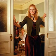 Nina Hoss (Paula).