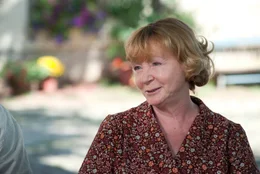 Mathilde (Christine Schorn) ist Simon Vorbergs Mutter und k&uuml;mmert sich um Haus und Hof.
