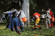 Frankie hat sich dazu &uuml;berreden lassen, an Halloween mit ein paar Kindern S&uuml;&szlig;igkeiten zu sammeln. Keine leichte Aufgabe, wie sie bald feststellen muss ...