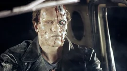 Der Terminator (Arnold Schwarzenegger) reist aus der Zukunft ins Jahr 1984, um die ahnungslose Sarah Connor zu t&ouml;ten.