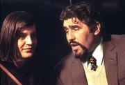 Mario Adorf mit Angela Winkler in der Verfilmung von Heinrich B&ouml;lls Roman "Die verlorene Ehre der Katharina Blum".