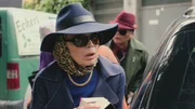 Es geht los! Irene (Uschi Glas) und ihre Freundinnen starten die Verfolgung.