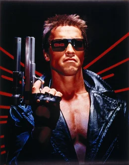 Der Terminator (Arnold Schwarzenegger) ist eine Killermaschine aus der Zukunft, die eine Frau nach der anderen ermordet.