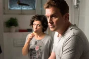 Ruben (Sebastian Bezzel) sitzt zwischen den St&uuml;hlen: seine Frau Jutta (Julia Brendler) und seine Mutter Lilo k&ouml;nnen sich nicht leiden.