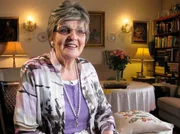 hr-fernsehen DAS GL&Uuml;CK DER HAUSFRAU Teil 1, Zwischen Romantik und Windelwaschen, Ein Film in zwei Teilen von Simone Jung. Hildegard Scheit aus Frankfurt.