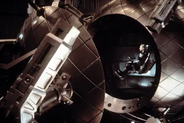 Fasziniert von Ellies (Jodie Foster) Erfolg unterst&uuml;tzt Palmer Joss sie mit Leibeskr&auml;ften, so dass sie sich schlie&szlig;lich mit dem nach den Konstruktionspl&auml;nen gebauten Raumschiff auf den Weg zum Planeten Vega machen kann...