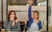 L-R: Miranda (Sarah Solemani), Bridget Jones (Ren&eacute;e Zellweger).