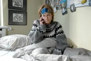 Der Besuch von Mutter Luise treibt Christiane (Anja Kling) an den Rand des Wahnsinns.