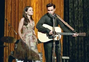 Johnny Cash (Joaquin Phoenix), June Carter (Reese Witherspoon)