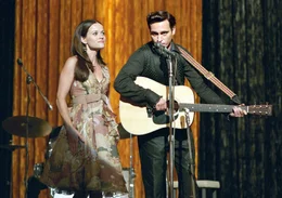 Johnny Cash (Joaquin Phoenix), June Carter (Reese Witherspoon)
