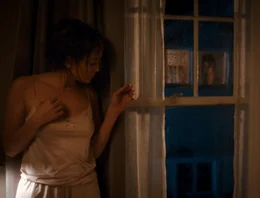 Claire (Jennifer Lopez) l&auml;sst sich auf einen verh&auml;ngnisvollen One-Night-Stand mit dem neuen Nachbarn (Ryan Guzman) ein.