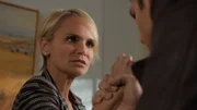 Vicky (Kristin Chenoweth)