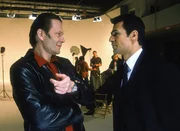 Toprak (Erol Sander, r.) glaubt nicht an Markers (Alexander Strobele) Alibi. War er wirklich bei seiner Frau, als eines seiner Models ermordet wurde?