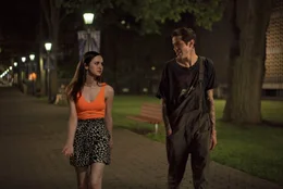 Maude Apatow (Claire Carlin), Pete Davidson (Scott Carlin).