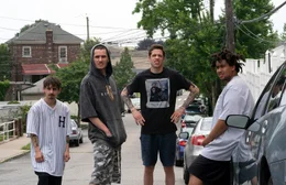 Moises Arias (Igor), Ricky Velez (Oscar), Pete Davidson (Scott Carlin), Lou Wilson (Richie).