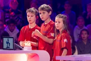 Das rote Team aus Bayern ist gespannt auf die nächste Frage. Das rote Team aus Bayern ist gespannt auf die nächste Frage.