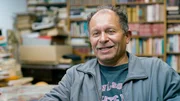 Jos&eacute; Alberto Guti&eacute;rrez hat mehr als 30'000 B&uuml;cher in seiner kleinen Bibliothek im Armenviertel der Stadt.