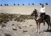 Der Abenteuer Kara Ben Nemsi (Lex Barker) begibt sich zusammen mit seinem Freund und Weggef&auml;hrten Hadschi Halef Omar und dem Scheich Mohammed auf eine gef&auml;hrliche Reise, um Ahmed, den Sohn des Scheichs, zu befreien.