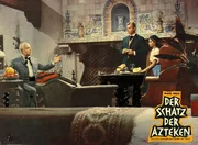 3. Der Hazienda-Verwalter Don Pedro Arbellez (Hans Nielsen, li.) hat wichtige Informationen f&uuml;r Dr. Karl Sternau (Lex Barker, Mi.).