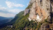 Kloster Ostrog wurde als Zufluchtsort in den Fels gebaut.