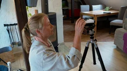 Verhaltensbiologin Dr. Willa Bohnet will mithilfe von Videoaufzeichnungen erforschen, ob Katzen eifers&uuml;chtig sein k&ouml;nnen.