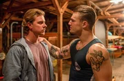 Beste Freunde? Jonas (Jonas Ems, l.) will, dass Frederik (Eric Cordes, r.) mit dem Doping aufh&ouml;rt und seine Freundin Sarah in Ruhe l&auml;sst. Doch Frederik nimmt ihn nicht ernst.