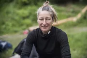 Flavia Br&uuml;esch hatte die Idee. Sie liebt das Nomadenleben und m&ouml;chte dass es wieder m&ouml;glich ist in der Schweiz mit Tieren zu Fuss unterwegs zu sein.