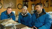 Die Trödelprofis Otto, Mauro und Sükrü sehen sich nicht nur mit einem Haus voller Trödel, sondern auch mit einem uneinsichtigen Sammler und einem tiefsitzenden Familienkonflikt konfrontiert. Die Trödelprofis Otto, Mauro und Sükrü sehen sich nicht nur mit einem Haus voller Trödel, sondern auch mit einem uneinsichtigen Sammler und einem tiefsitzenden Familienkonflikt konfrontiert.