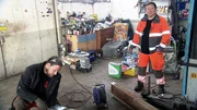 Die beiden KFZ-Mechaniker Isabella und Chris haben auch ein neues Projekt vor Augen. Sie verwandeln ein Auto in eine Hollywoodschaukel, und das in 48 Stunden.