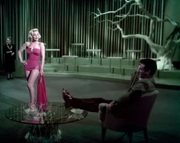 (v.l.n.r.) Pola Debevoise (Marilyn Monroe); Tom Brookman (Cameron Mitchell)