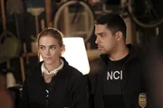 Bishop (Emily Wickerham, l.); Torres (Wilmer Valderrama, r.) Bishop (Emily Wickerham, l.); Torres (Wilmer Valderrama, r.)