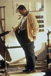 Der wohlbeleibte Anwalt Billy Hallek (Robert John Burke) wird mit einem Fluch belegt: Er wird d&uuml;nner und d&uuml;nner und d&uuml;nner.