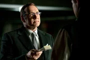 Doc (Kevin Spacey, l.), Baby (Ansel Elgort)    Die Verwendung des sendungsbezogenen Materials ist nur mit dem Hinweis und Verlinkung auf TVNOW gestattet.; Doc (Kevin Spacey, l.), Baby (Ansel Elgort)    Die Verwendung des sendungsbezogenen Materials ist nur mit dem Hinweis und Verlinkung auf TVNOW gestattet.