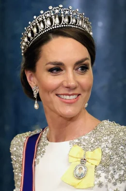 Von der B&uuml;rgerlichen zur Prinzessin: Kate ist Ehefrau, Mutter und Mode-Ikone und mit Hunderten Terminen im Jahr eine wichtige St&uuml;tze f&uuml;r die britische Monarchie.