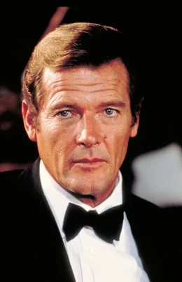 James Bond (Roger Moore)