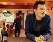 Manuel Rubey (Josef Wolf).