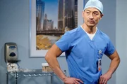 Chicago Med Staffel 6 Folge 1: Brian Tee als Dr. Ethan Choi &mdash; Er ist unter Druck.
