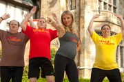 Jules (Cameron Diaz, 2.v.l.) ist Moderatorin einer Abspeck-Show und pl&ouml;tzlich unerwartet schwanger.
