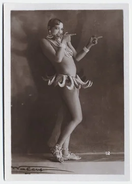 Bis ans Ende ihres Lebens nutzte Josephine Baker ihre Ber&uuml;hmtheit, um f&uuml;r ihre Ideale zu k&auml;mpfen. Die Dokumentation zeigt die Entwicklung von der T&auml;nzerin im Bananenr&ouml;ckchen hin zu einer politischen Figur.