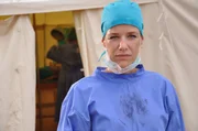 Die junge Medizinerin Dr. Sophie Heimbach (Alexandra Neldel) wird von ihrer Chefin in ein Erdbebengebiet nach Indonesien geschickt Vor Ort soll sie dem unberechenbaren, aber &auml;u&szlig;erst f&auml;higen Chirurgen Matthias Kreusler auf die Finger schauen: Er steht im Verdacht, Spendengelder und Medikamente zu veruntreuen ...