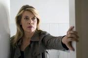 Als sich die merkw&uuml;rdigen Ereignisse &uuml;berschlagen, beschleicht Christiane (Barbara Rudnik) der Verdacht, dass ihr Schwiegersohn dahintersteckt. Sie macht sich auf, Beweise zu finden.