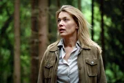 Panisch sucht Christiane (Barbara Rudnik) im Wald nach ihrem Hund Timmy.