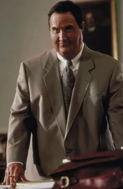 Nach einigen Drinks t&ouml;tet der &uuml;bergewichtige Anwalt Billy Halleck (Robert John Burke) bei einem Autounfall eine Zigeunerin. Vor Gericht kann er sich zwar herausreden und wird freigesprochen, doch der Anf&uuml;hrer des Zigeuner-Clans belegt ihn mit einem grausigen Fluch .