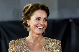 Herzogin Kate bei ihrem spektakul&auml;ren Auftritt zur aktuellen Premiere des neuesten James Bond-Films "No Time To Die" im September 2021 in London.