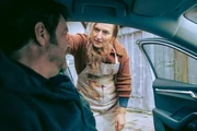 Fühlt sich hintergangen: Roeland Wiesnekker als Martin Halter und Rachel Braunschweig als Katharina Wyss Fühlt sich hintergangen: Roeland Wiesnekker als Martin Halter und Rachel Braunschweig als Katharina Wyss